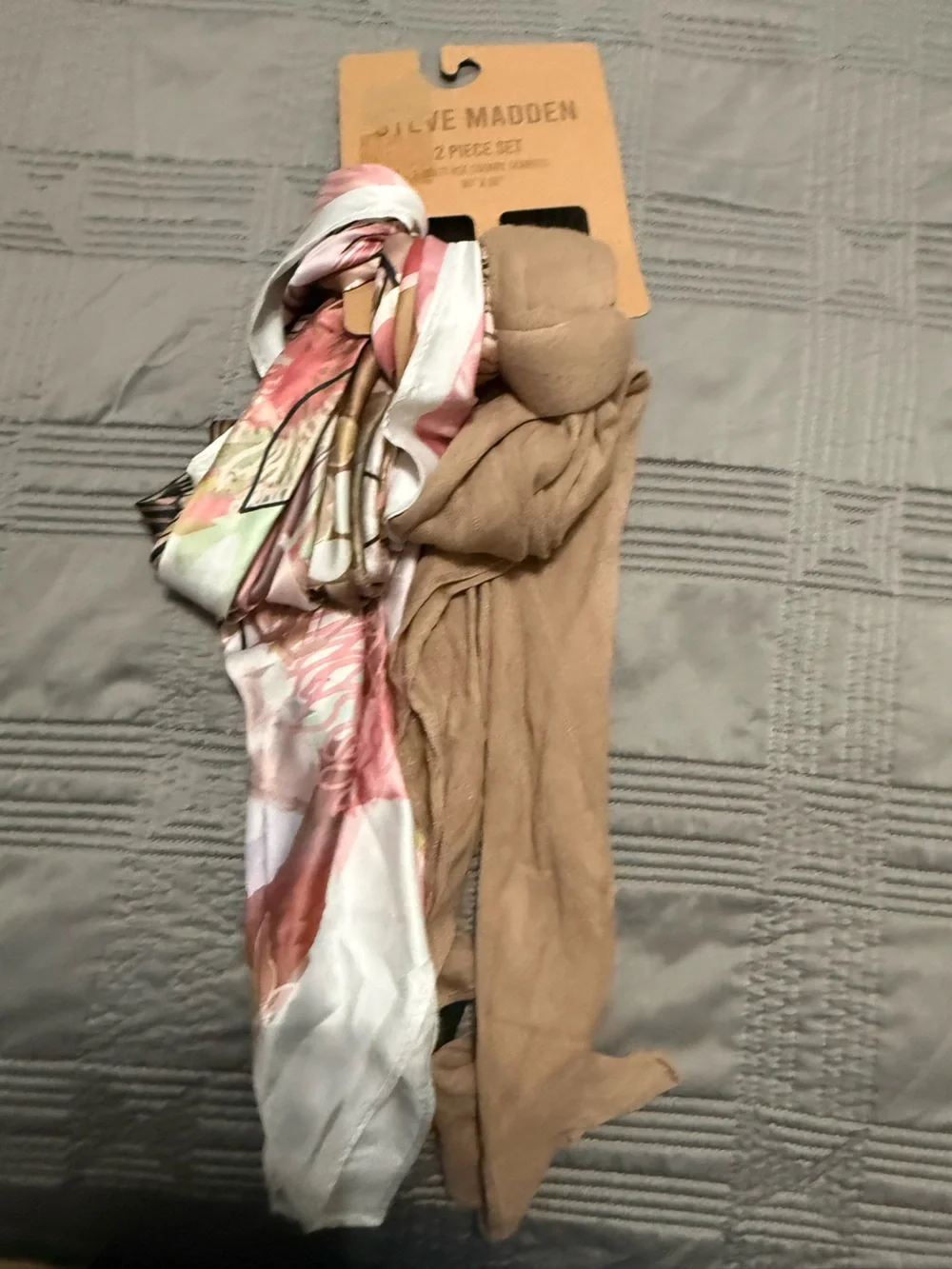 Steve Madden Pink Floral Satin and Beige Gauze Scarf Set. NWT